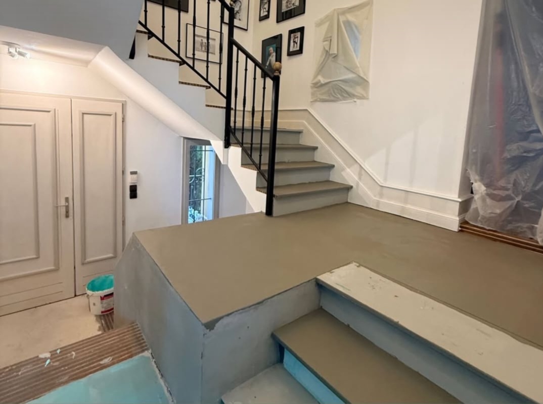 Escalier avant rénovation